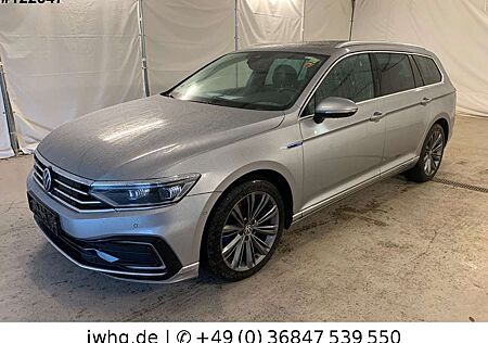 VW Passat Variant Volkswagen Passat GTE Facelift ACC Pano Massage 18" LED Nav