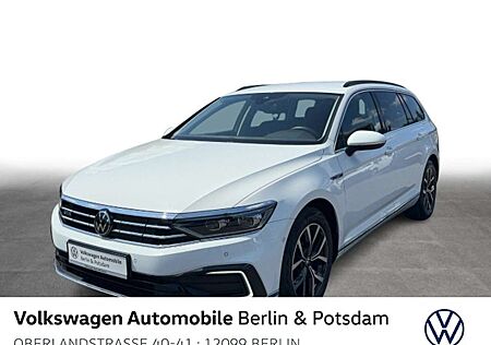 VW Passat Variant Volkswagen GTE 1.4TSI DSG STHZG NAVI MATRIX-