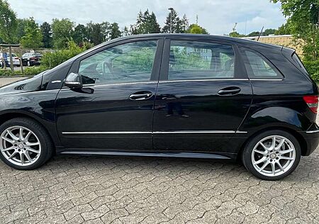 Mercedes-Benz B 160