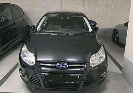 Ford Focus Turnier 1.6 EcoBoost Start-Stopp-System Trend
