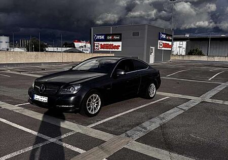 Mercedes-Benz C 250