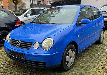 VW Polo Volkswagen Cricket