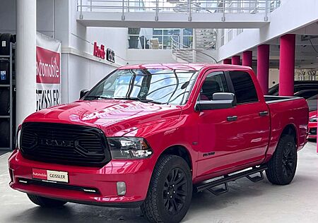 Dodge RAM 1500 5.7 V8 4X4 Crew Cab AHK+NAVI+APPLINK