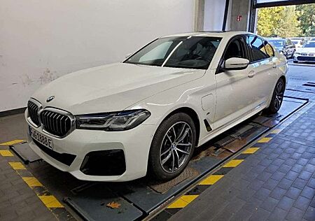 BMW 530 e M SPORT/LASER/NAVI+/VIRTU/ACC/H&K/DAB/360°