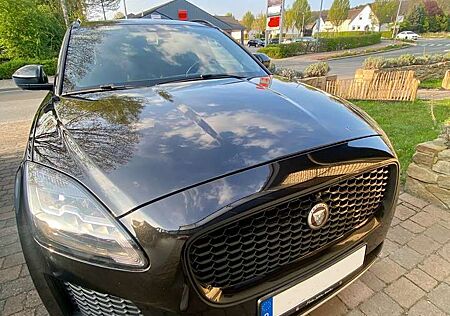 Jaguar E-Pace S AWD /Panoramadach/AHK/8-fach bereift