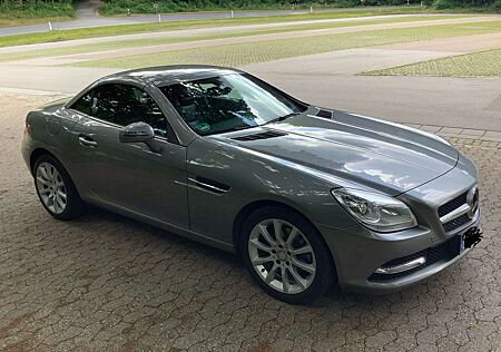 Mercedes-Benz SLK 200 (BlueEFFICIENCY)