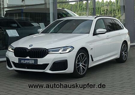 BMW 530 e Touring M Sportpak. ACC+AHK°Laser°Prof°HUP
