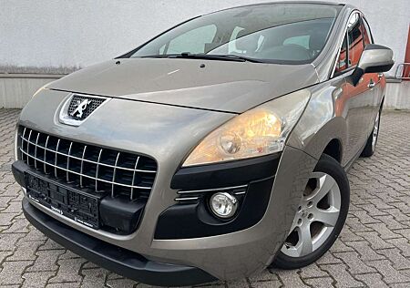Peugeot 3008 Active 2.HD|KLIMAAUT.|17"|NAVI|PDC