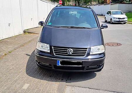 VW Sharan Volkswagen 1.9 TDI Special