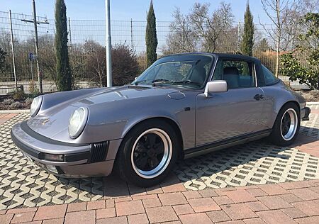 Porsche 911 Carrera Targa