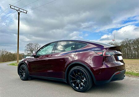 Tesla Model Y RWD MCR 20" weiße Sitze NP 52000€