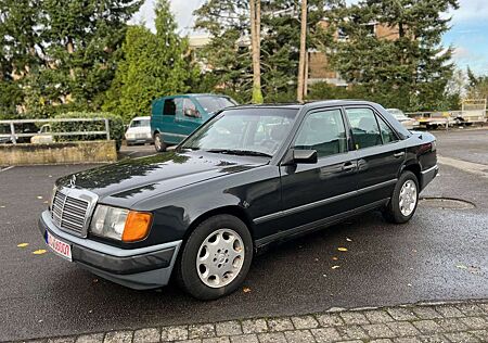 Mercedes-Benz 300 E autom. Klima, el.SSD, Leder, ABS,RSR,ASR