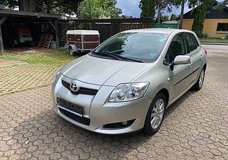 Toyota Auris Executive Automatik Klima TÜV NEU