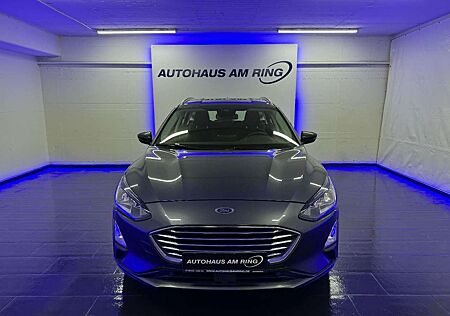 Ford Focus Turnier Titanium Aut. CAM DAB KEY ACC LED