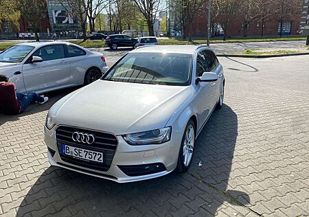 Audi A4 Avant 2.0 TDI DPF Attraction