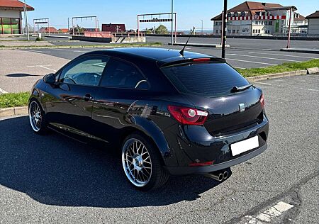 Seat Ibiza 6J/Sportfahrwerk/Keskin-Felgen/Sportauspuff