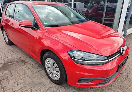 VW Golf Volkswagen 1.0 TSI Trendline SITZHEIZG.