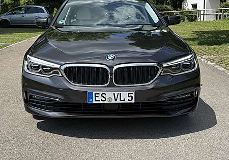 BMW 520d 520 xDrive Touring Aut. Sport Line