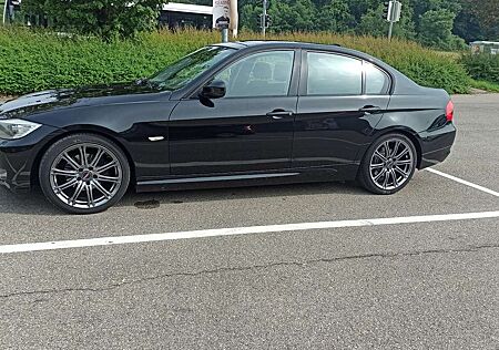 BMW 318i 318 E90 Facelift