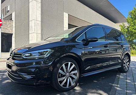 VW Touran Volkswagen 2.0 TDI SCR (BlueMotion Technology) DSG R Line