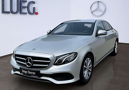 Mercedes-Benz E 200 AVANTGARDE+NAVIGATION+LED+DAB+TOTWINKEL