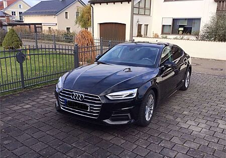 Audi A5 40 g-tron sport