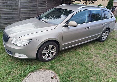 Skoda Superb Combi 1.8 TSI DSGElegance