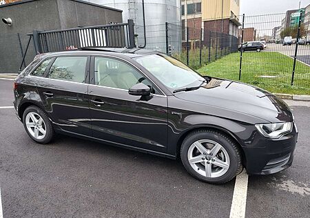 Audi A3 1.4 TFSI g-tron Sportback S tronic Ambition