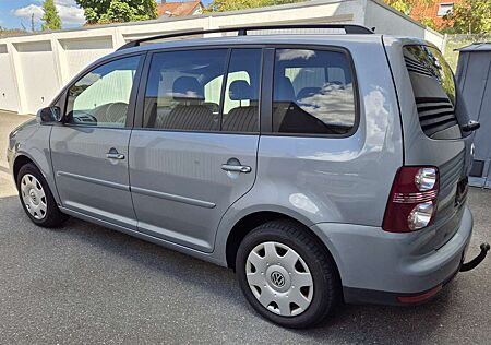 VW Touran Volkswagen 1.9 TDI DPF Trend Scheckheftgepflegt Anhäng