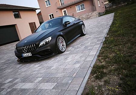Mercedes-Benz C 63 AMG Coupe S Speedshift 7G-MCT