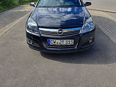 Opel Astra 1.8 Caravan Innovation