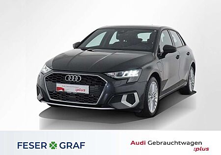 Audi A3 40 TFSI e Advanced S tronic LED / AHK / B&O / PDC