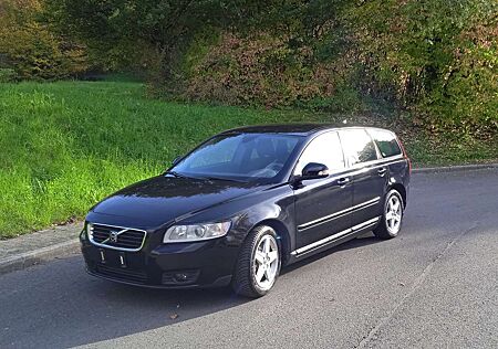 Volvo V50 2.0D 136PS Automatik, Tempomat, AHK, Klima