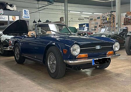 Triumph TR6 Roadster