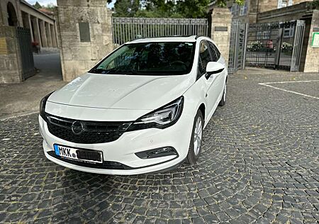 Opel Astra 1.6 D Sports Tourer Innovation Edition