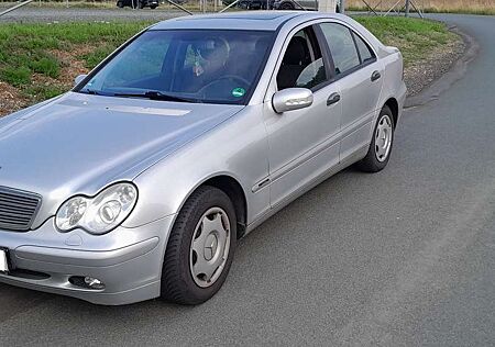 Mercedes-Benz C 180 Kompressor (203.046)