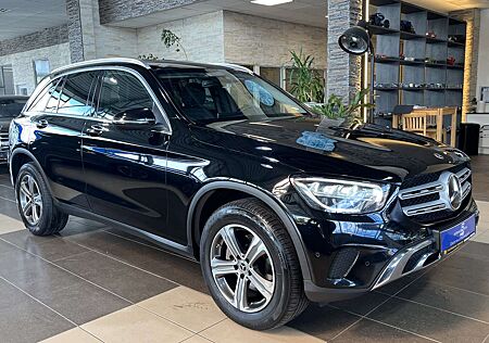 Mercedes-Benz GLC-Klasse GLC 200 4Matic AMG-Line Interieur LED R.Cam AHK