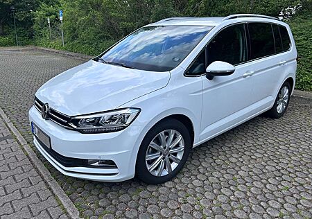 VW Touran Volkswagen 1.4 TSI DSG Highline Navi LED Keyless ACC Kamera