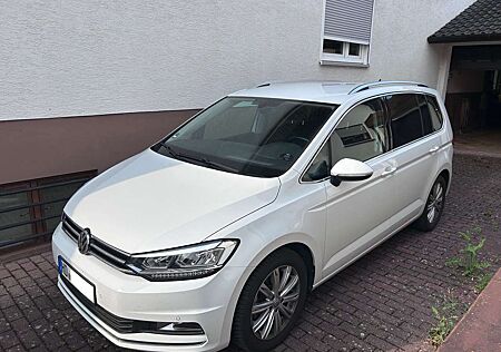 VW Touran Volkswagen 1.4 TSI Highline Automatik Navi LED Keyless