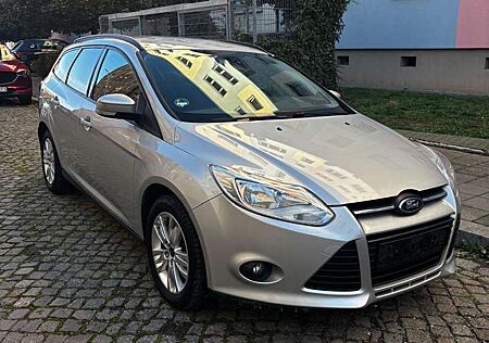 Ford Focus 1.6 TDCi DPF / TÜV ist neu