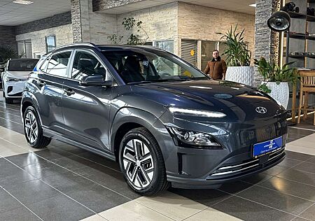 Hyundai Kona Select dig.Cockpit ACC R.Cam PDC SHZ DAB+