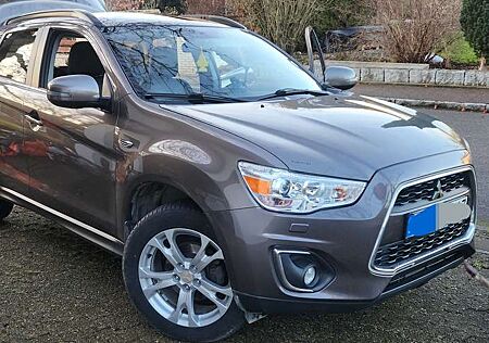 Mitsubishi ASX Diesel 2.2 DI-D 4WD Automatik Invite