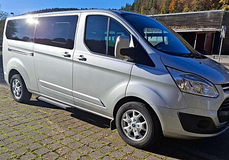 Ford Tourneo Custom 300 L2H1 VA Titanium