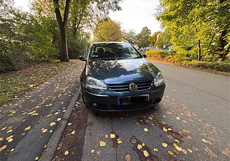 VW Golf Volkswagen 1.6 FSI Tour