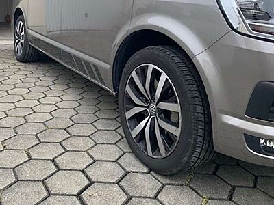 Volkswagen T6 Multivan Volkswagen Multivan T6 Edition ACC DSG NAVI AHK LED STANDH