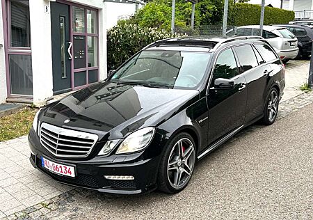 Mercedes-Benz E 63 AMG E 63 T AMG Performance * Exklusive * Panorama !