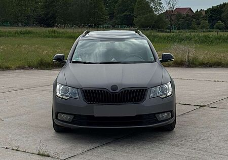 Skoda Superb Combi 3.6 V6 4x4 DSG Elegance