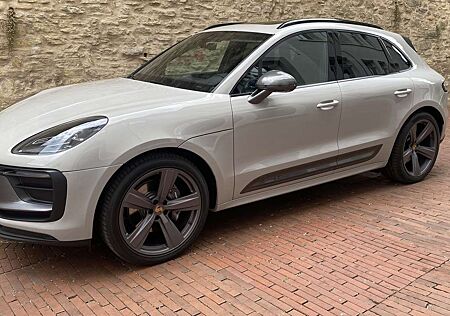Porsche Macan T PDK Luftfederung
