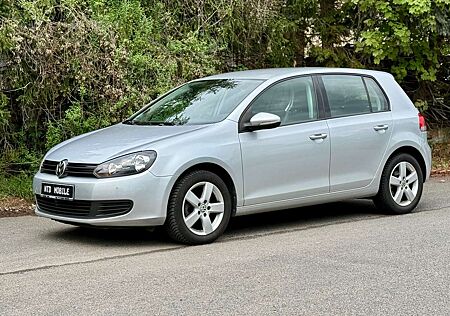 VW Golf Volkswagen Comfortline+1.HAND+KLIMAAUT.+LEDERLENKRAD+