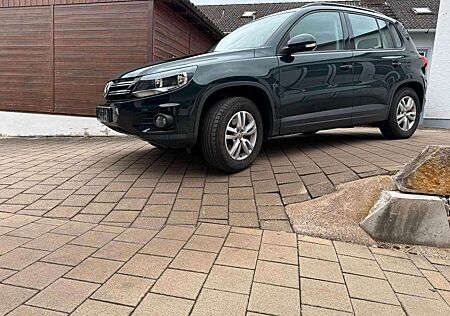 VW Tiguan Volkswagen Track & Field 4x4 Sitzheizung AHK